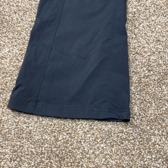 Royal Robbins Discovery Stretch Nylon Short Length Pants. Women’s size 10. NWT. - Picture 2 of 16